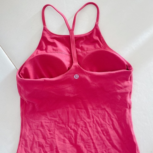 Lululemon - Picture 2 of 4